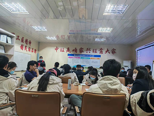 公司銷售業(yè)務(wù)團(tuán)隊(duì)開(kāi)展專題培訓(xùn)