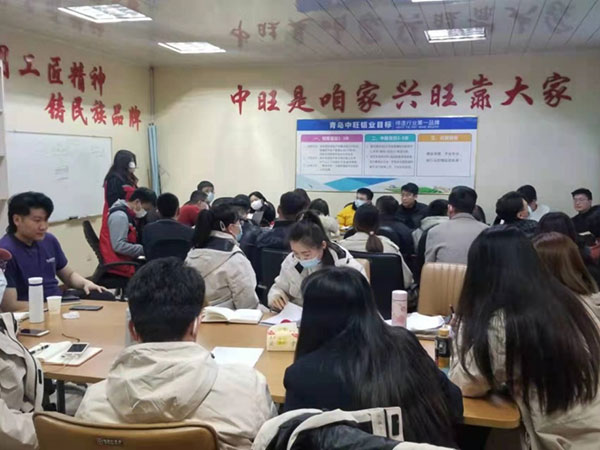 公司銷售業(yè)務(wù)團(tuán)隊(duì)開(kāi)展專題培訓(xùn)